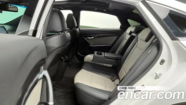 Hyundai i40 2016 — фото 12