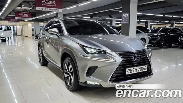 Lexus NX 2021 — фото 3