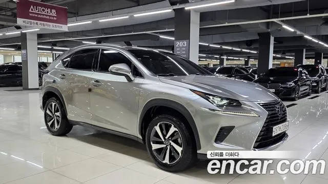Lexus NX 2021 — фото 5