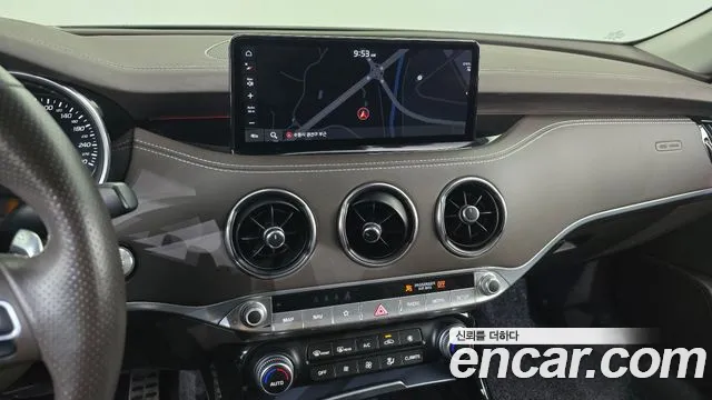 Kia Stinger 2021 — фото 14