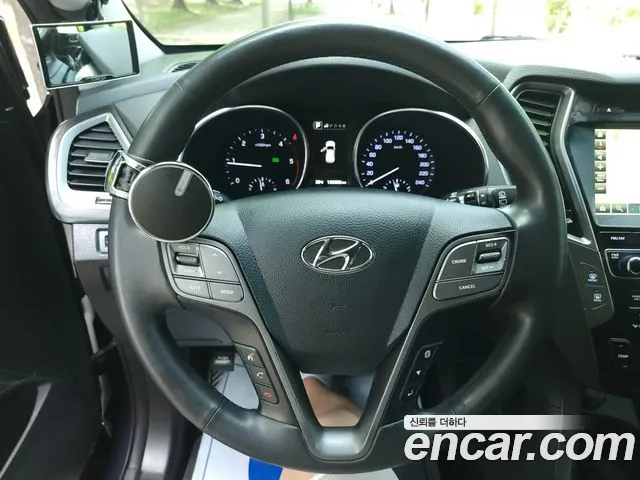 Hyundai Santafe 2016 — фото 18