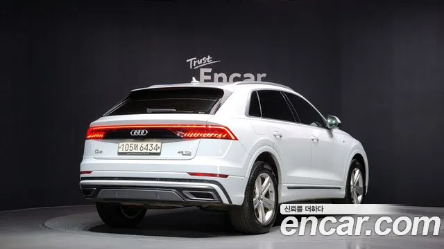 Audi Q8 2020 — фото 2
