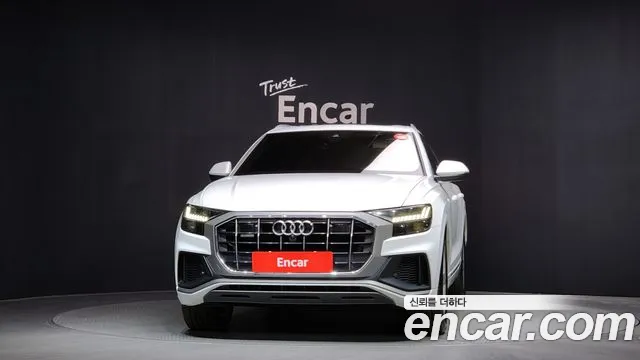 Audi Q8 2020 — фото 3
