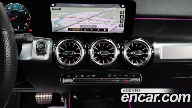 Mercedes-Benz GLB-Class 2021 — фото 14
