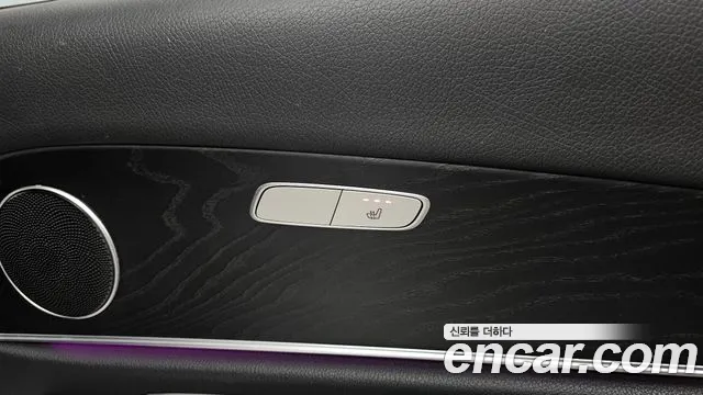 Mercedes-Benz E-Class 2017 — фото 19