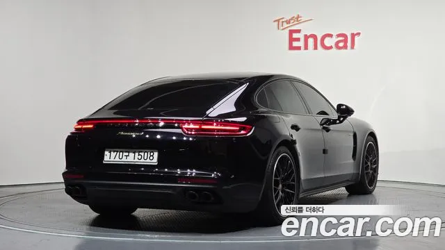 Porsche Panamera 2020 — фото 2