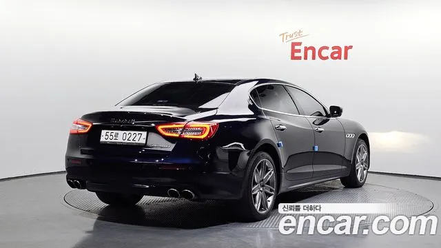 Maserati Quattroporte 2017 — фото 2