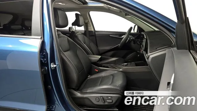 Kia Niro 2022 — фото 10