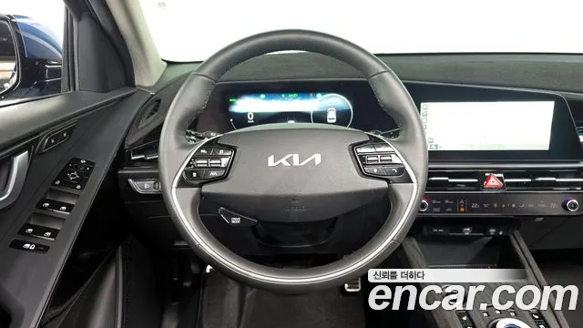 Kia Niro 2022 — фото 13