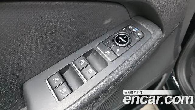 Hyundai Genesis 2015 — фото 12