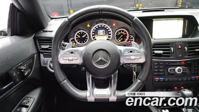 Mercedes-Benz E-Class 2012 — фото 13
