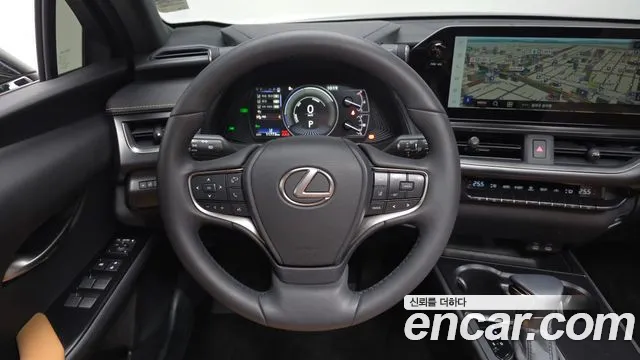 Lexus UX 2024 — фото 12