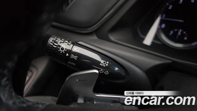 Hyundai Sonata 2020 — фото 17