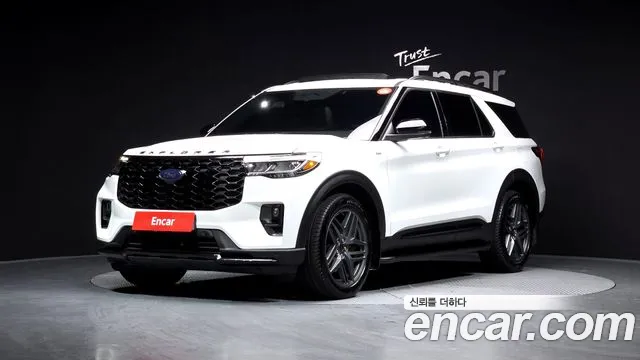 Ford Explorer 2025 — фото 1