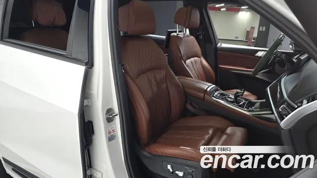 BMW X7 2022 — фото 10
