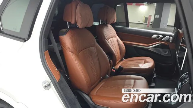 BMW X7 2022 — фото 12
