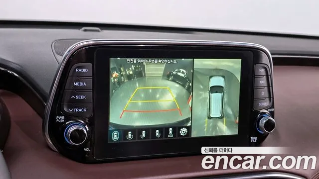 Hyundai Santafe 2019 — фото 16