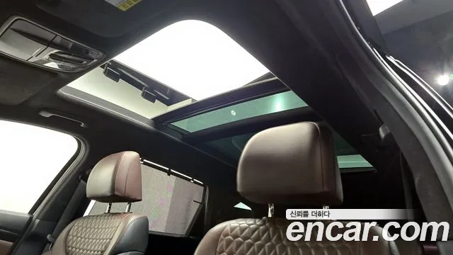 Hyundai Santafe 2019 — фото 18