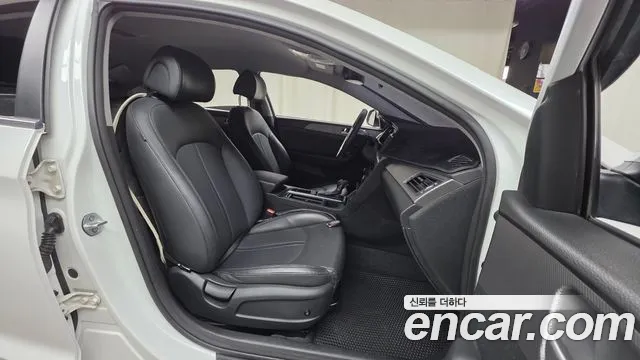 Hyundai Sonata 2015 — фото 10