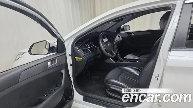 Hyundai Sonata 2015 — фото 11