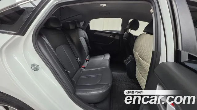 Hyundai Sonata 2015 — фото 19