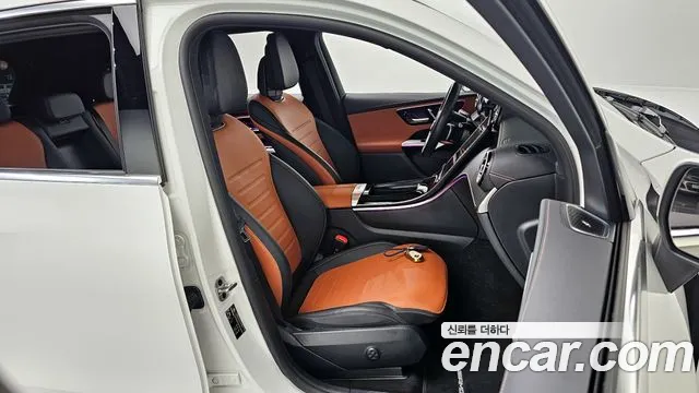 Mercedes-Benz GLC-Class 2023 — фото 11