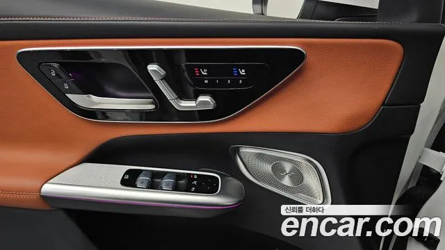 Mercedes-Benz GLC-Class 2023 — фото 16