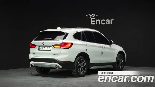 BMW X1 2022 — фото 2