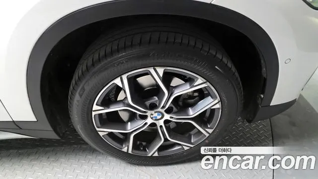 BMW X1 2022 — фото 5