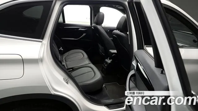 BMW X1 2022 — фото 12
