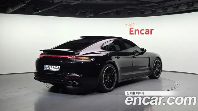 Porsche Panamera 2020 — фото 2