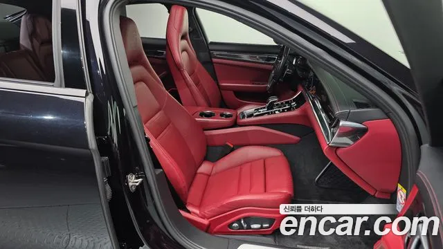 Porsche Panamera 2020 — фото 11