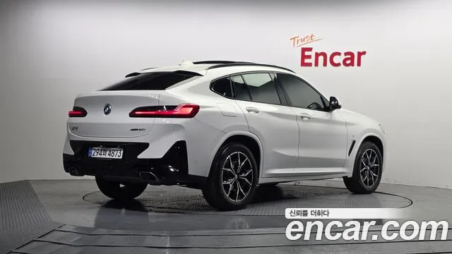 BMW X4 2023 — фото 2