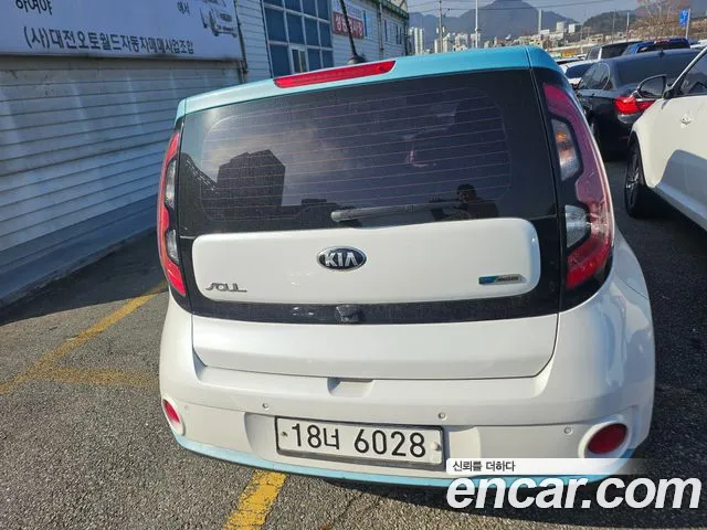 Kia Soul 2015 — фото 6