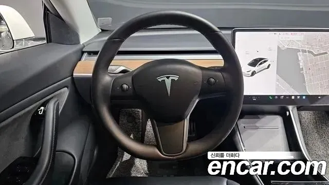 Tesla Model 3 2020 — фото 13