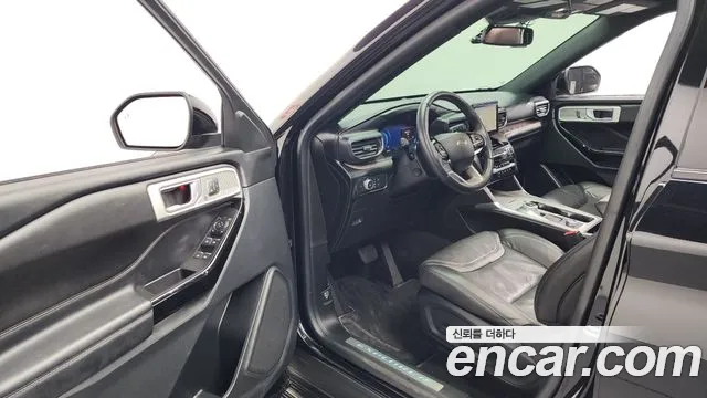 Ford Explorer 2022 — фото 10