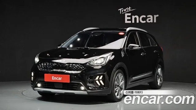 Kia Niro 2022 — фото 1