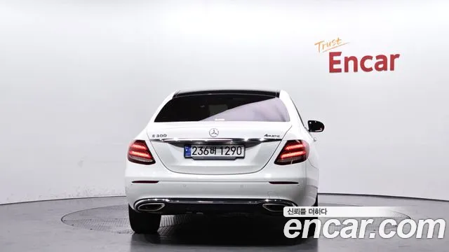 Mercedes-Benz E-Class 2018 — фото 4