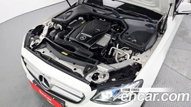 Mercedes-Benz E-Class 2018 — фото 6