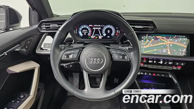 Audi A3 2023 — фото 13