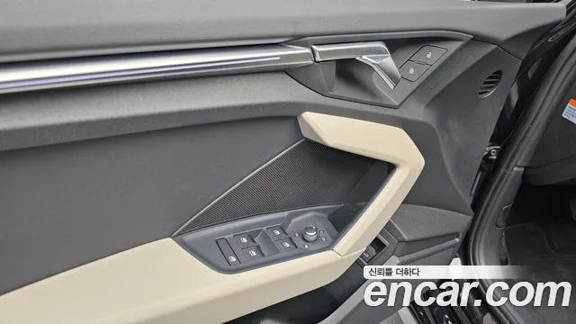 Audi A3 2023 — фото 18