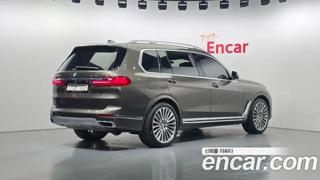 BMW X7 2021 — фото 2