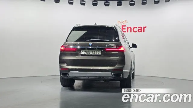 BMW X7 2021 — фото 4