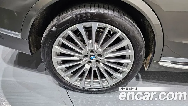 BMW X7 2021 — фото 5
