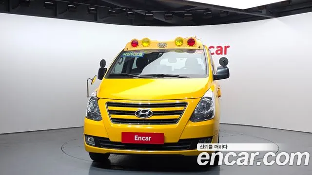 Hyundai Starex 2016 — фото 3