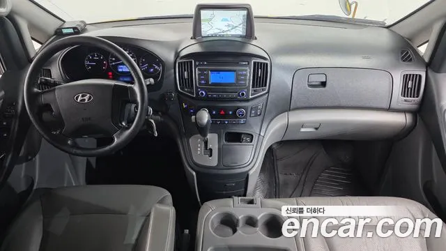 Hyundai Starex 2016 — фото 7