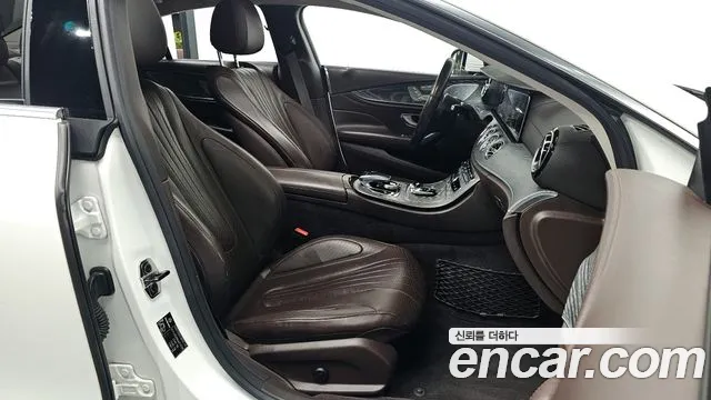 Mercedes-Benz CLS-Class 2020 — фото 10