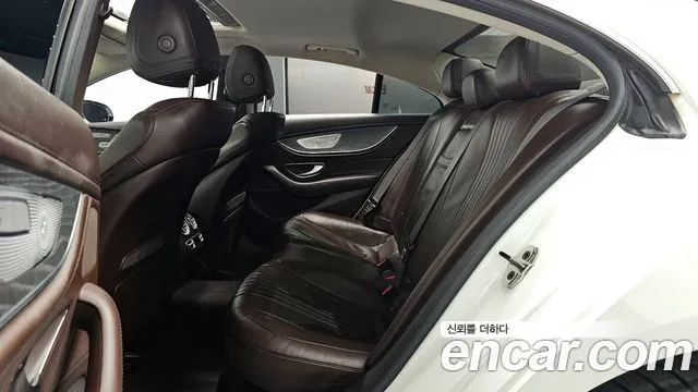 Mercedes-Benz CLS-Class 2020 — фото 12
