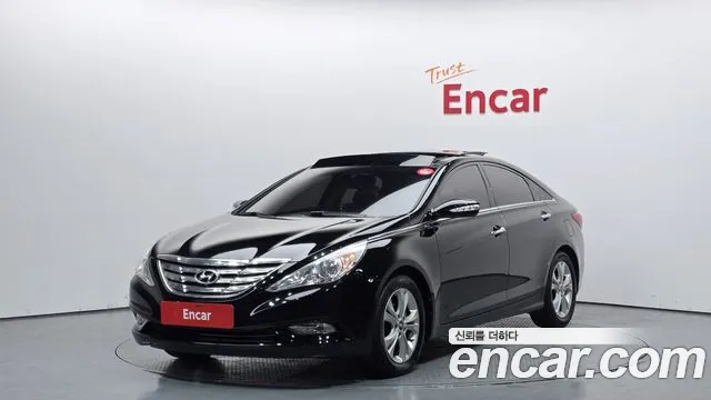 Hyundai Sonata 2011 — фото 1