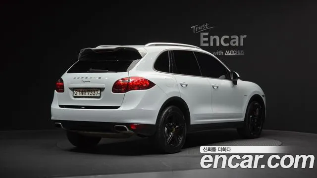 Porsche Cayenne 2014 — фото 2